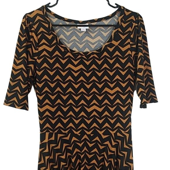 LuLaRoe Chevron Geometric Nicole Dress Fit & Flare Black & Gold Size Medium - Picture 3 of 11